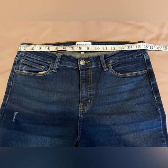 Studio Blue Skinny Jeans with Distressed Details - Picture 5 of 7